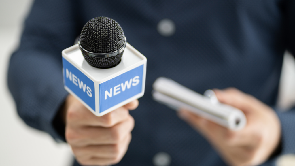 A news reporters microphone